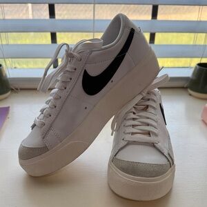 Nike Classic White and Black Low-Top Sneakers
Nike blazer platform sneakers